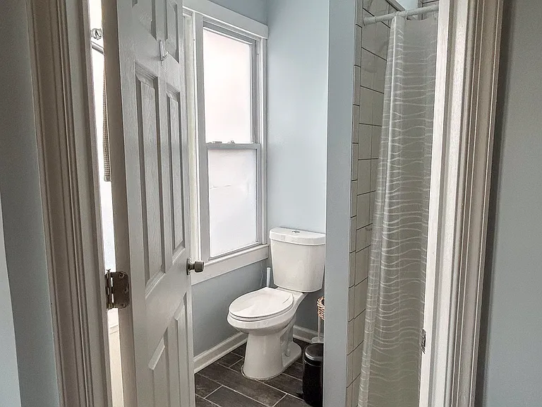 1226 Jefferson St NW — Photo 7
