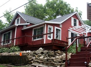 710 S 2nd St, Alma, WI 54610