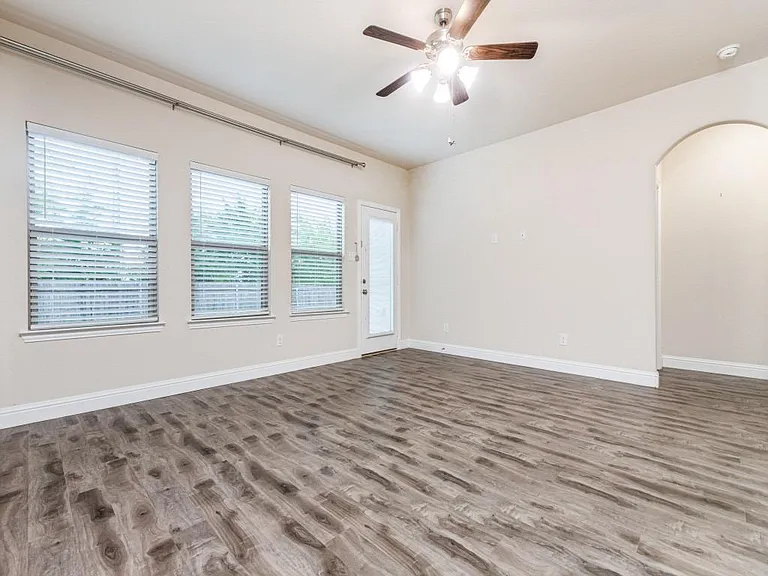 710 Teakwood Dr — Photo 15