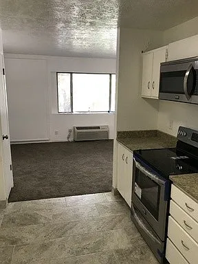 334 W 200 N — Photo 7