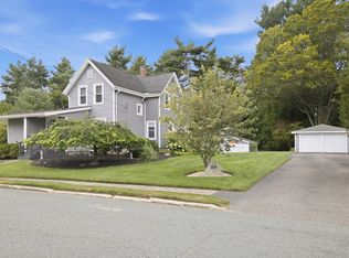 28 Fairview Ave, Brockton, MA 02301