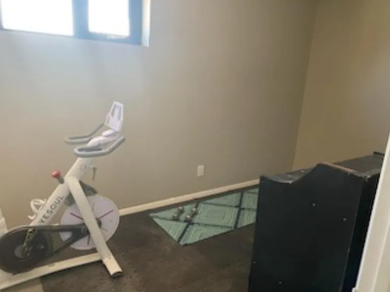 1504 Arizona St NE — Photo 14