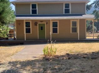 2401 E Fork Rd, Williams, OR 97544