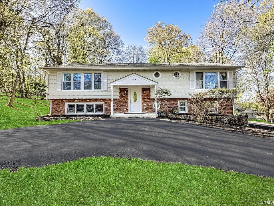 1st image of 129 E Willow Tree Road