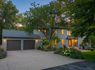 17 Briar Ridge Dr NE, Iowa City, IA 52240