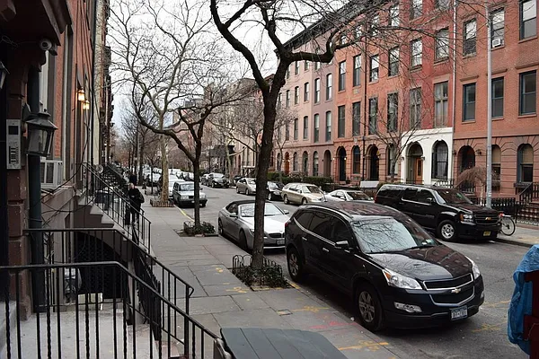 Rented by AD Real Estate Investors | media 7