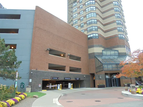 3660 N Lake Shore Dr APT 1107, Chicago, IL 60613