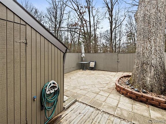 3rd image of 11610 E Briarpatch Dr