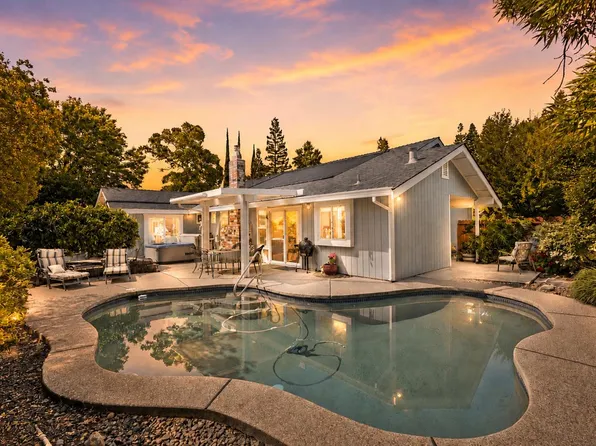 430 Flower Dr, Folsom, CA 95630
