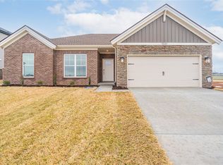 10061 Creamery Ln, Bowling Green, KY 42101
