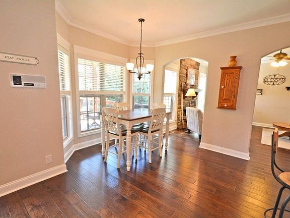 5th image of 181 Roanoke Station Cir
