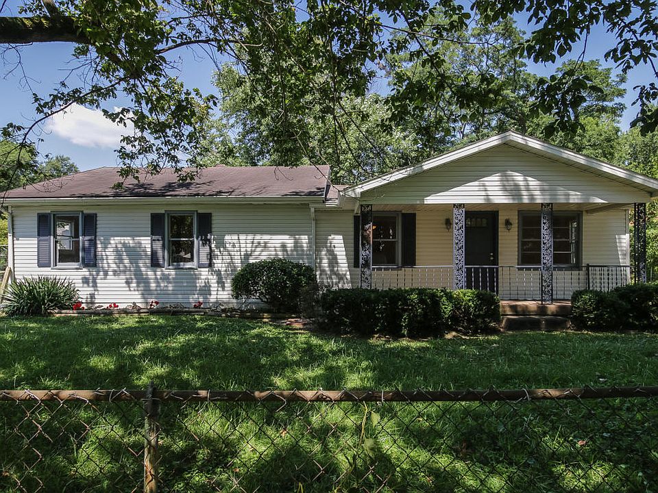 1st image of 4115 Lees Ln