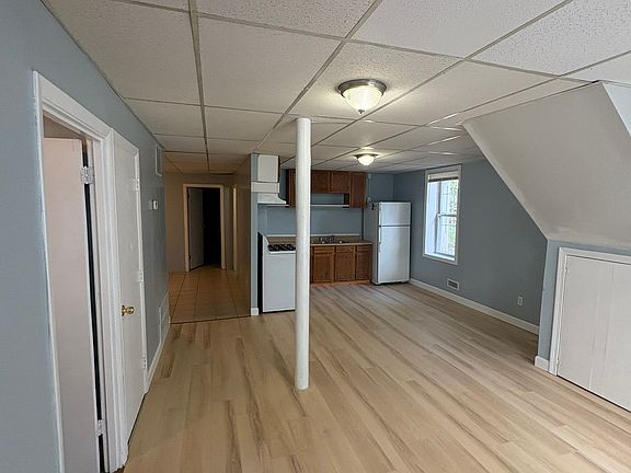 3rd image of 24 Whipple St Floor 1
