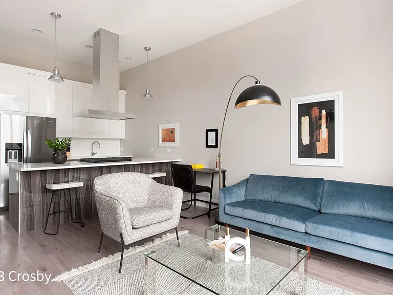 943 N. Crosby St. — Photo 4