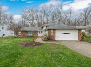 5610 Dorothy Dr, North Olmsted, OH 44070