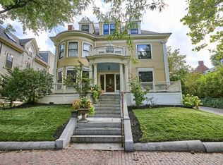 340 Harvard St #B, Cambridge, MA 02139