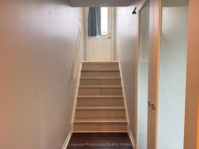 28 Oak Ridge Blvd — Photo 13