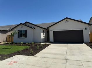 13451 5th St, Parlier, CA 93648