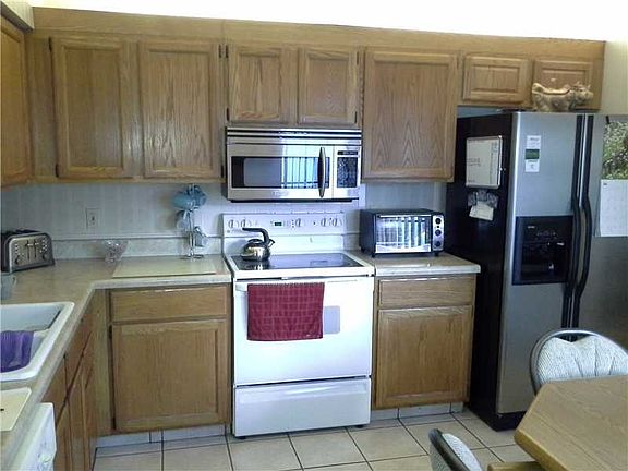 3rd image of 103 Acapulco Dr