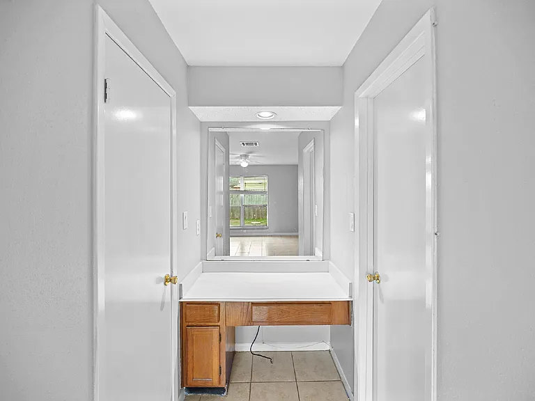 6214 Gladewell Dr — Photo 15