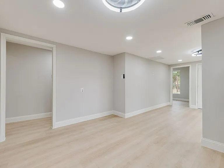 3703 Bertrand Ave — Photo 14