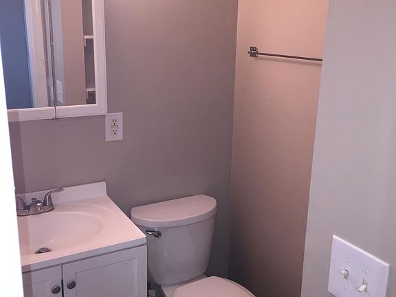 5th image of 1523 Jeanette Ave