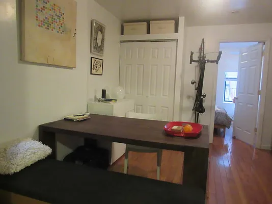 Rented by Mdrn Residential | media 8