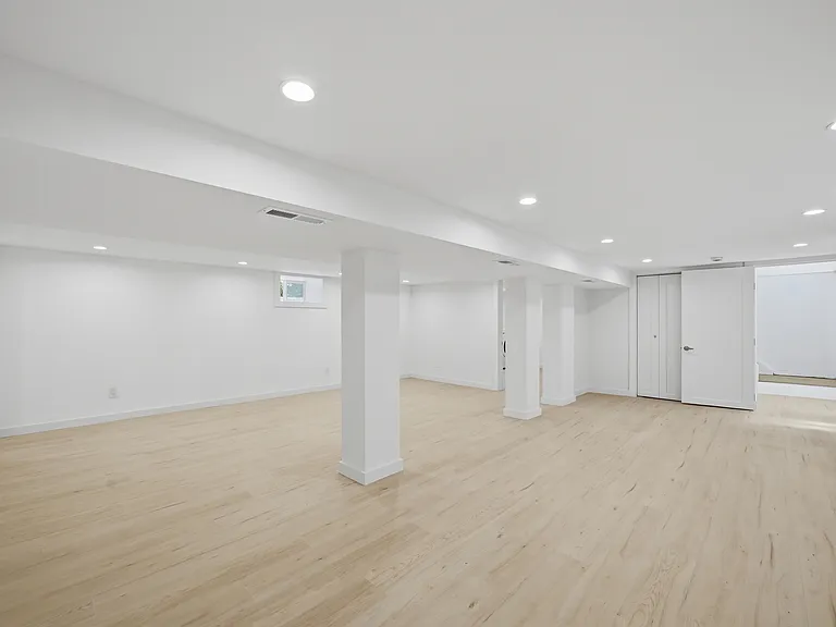 68 Gregory Blvd #1 — Photo 13