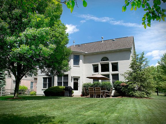 2nd image of 6923 Oleander Ct