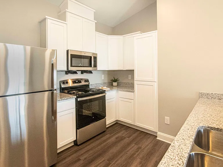 Farragut Pointe — Photo 25