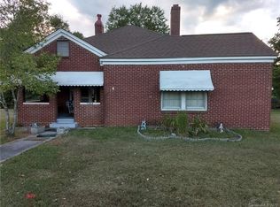 1382 Springdale Rd, Lancaster, SC 29720