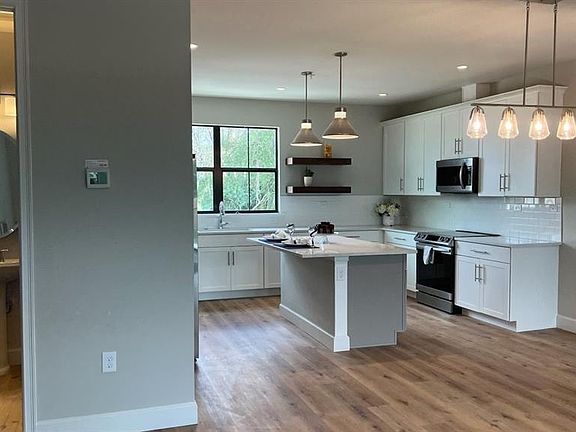 5th image of 1268 Formosa Ave #8