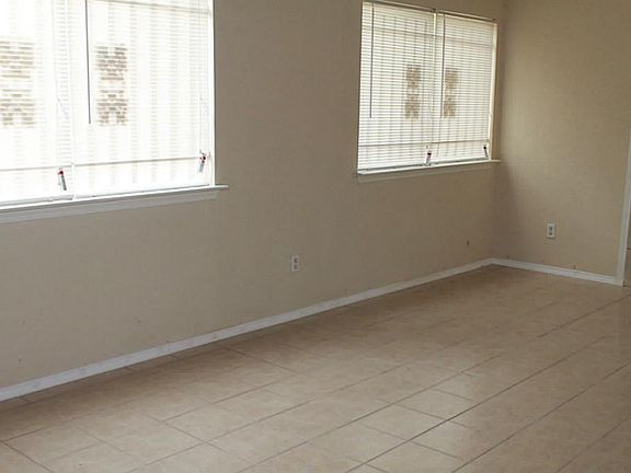 2nd image of 3215 Windy Royal Dr