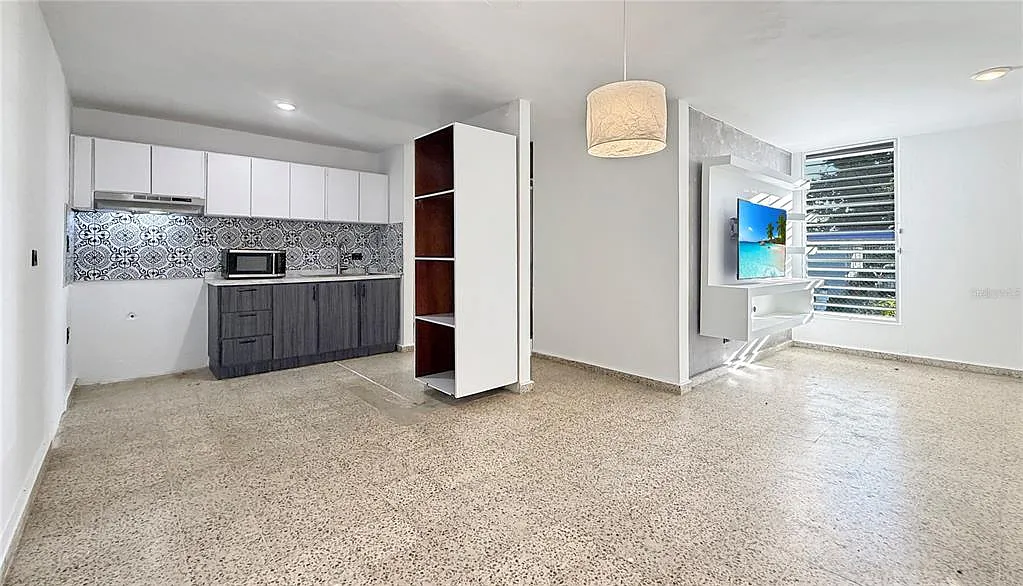 Building Photo - 9 L Calle Ext #6
