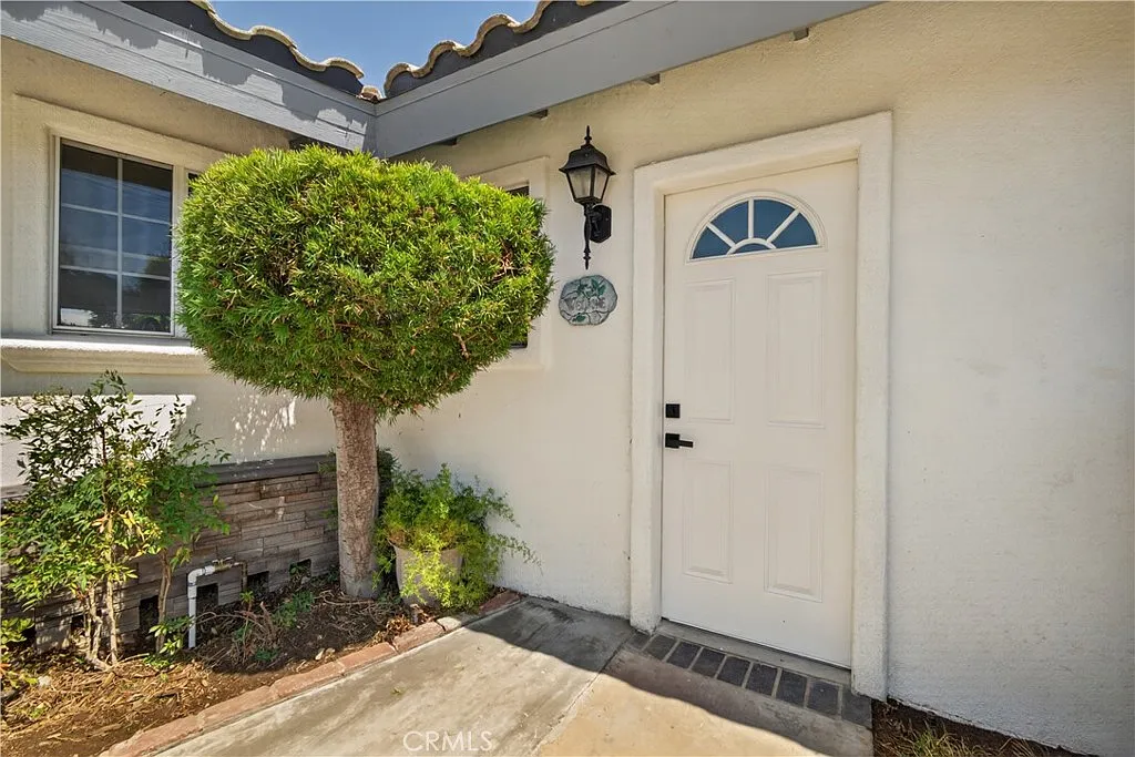 1 bed, 400 sqft, $1,950 — Photo 1