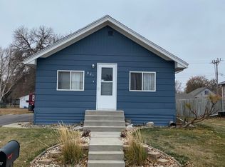921 E 8th Ave, Mitchell, SD 57301
