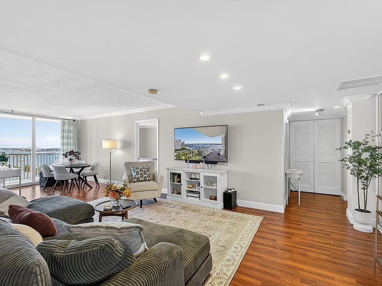 1801 S Flagler Dr #1104 — Photo 3