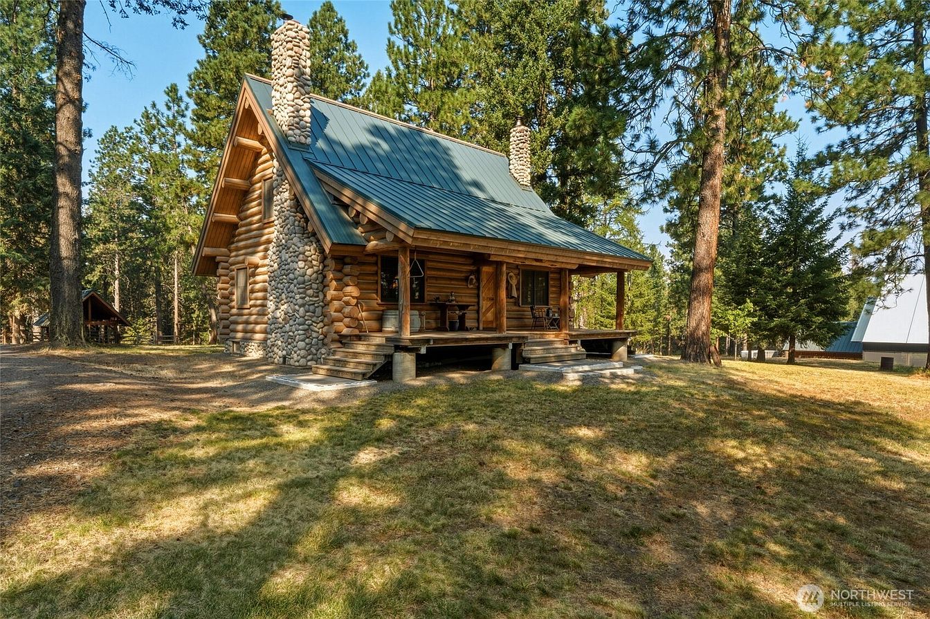 1st image of 124 Moonlight Lane