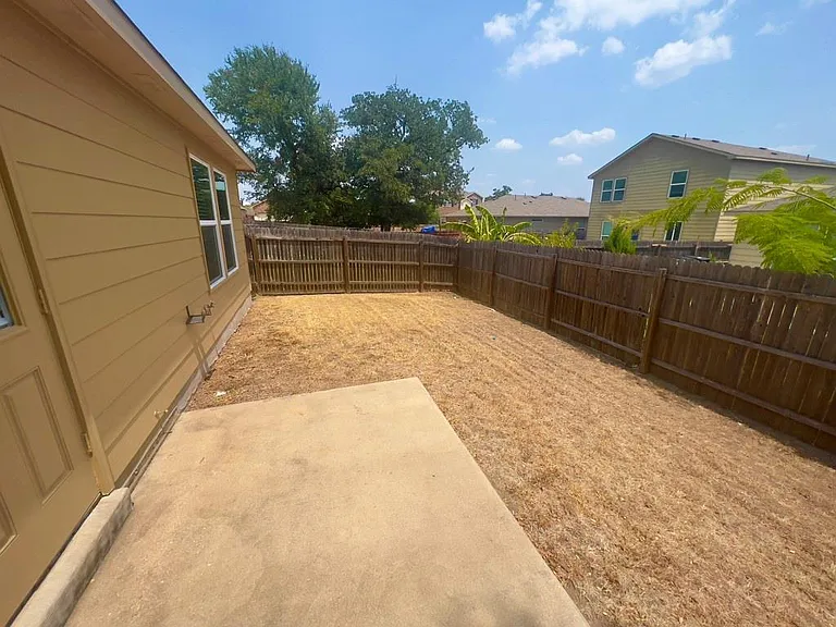 5813 Knoll Pines Pass — Photo 7