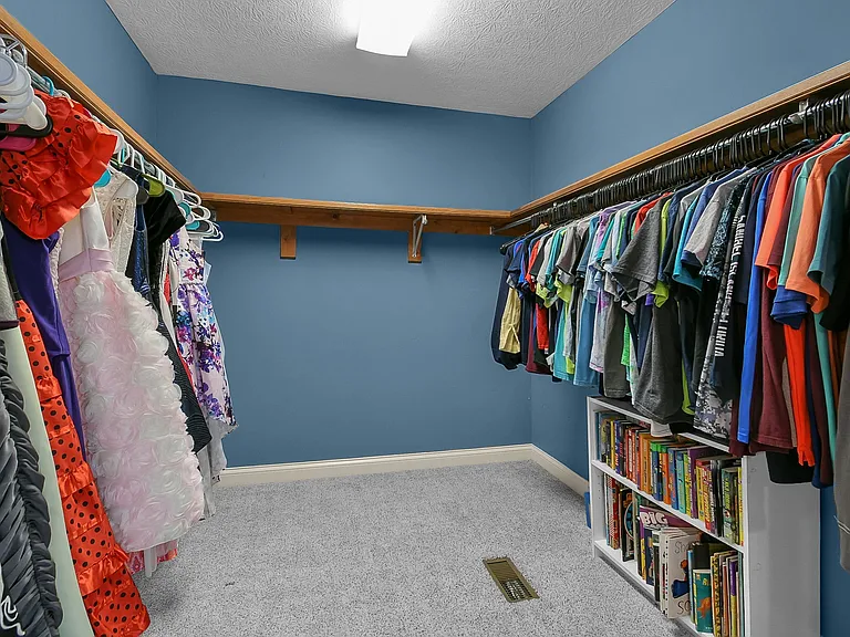 5464 Sandy Dr — Photo 31