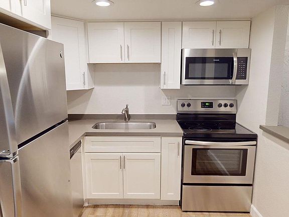 5th image of 1601 W Missouri Ave Unit 3