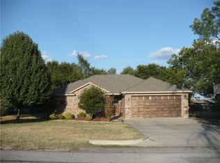 1606 N McDonald Ave UNIT A, Decatur, TX 76234