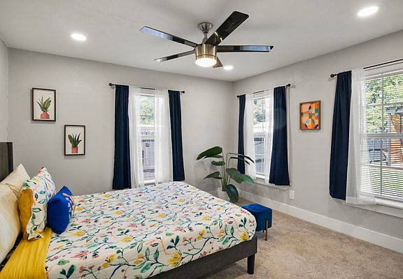 4th image of 609 W Page Ave #611