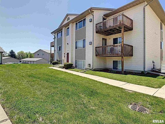 3rd image of 4186 Fairview Dr