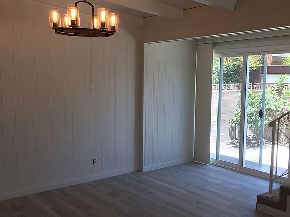4th image of 3320 Knoxville Ave