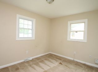 17855 Curtis Dr, Dumfries, VA 22026
