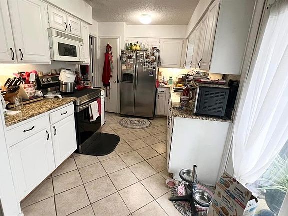 5th image of 701-719 Alice Ln
