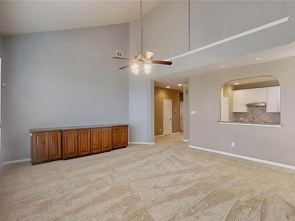 5th image of 1048 San Pedro