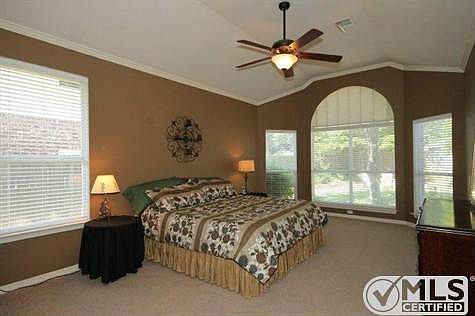 3rd image of 2104 Torrey Pines Way