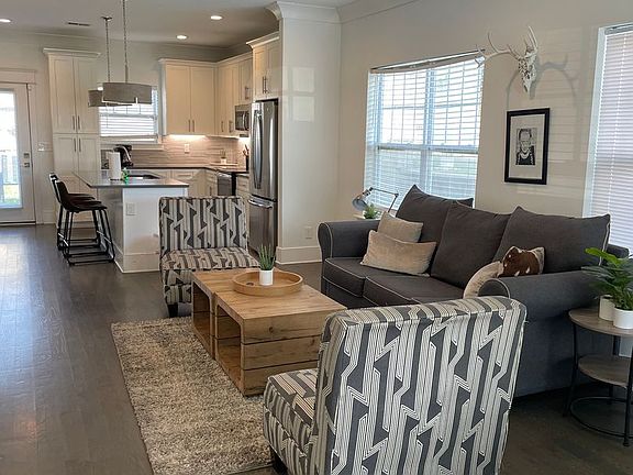 5th image of 6511 Robertson Ave APT 1
